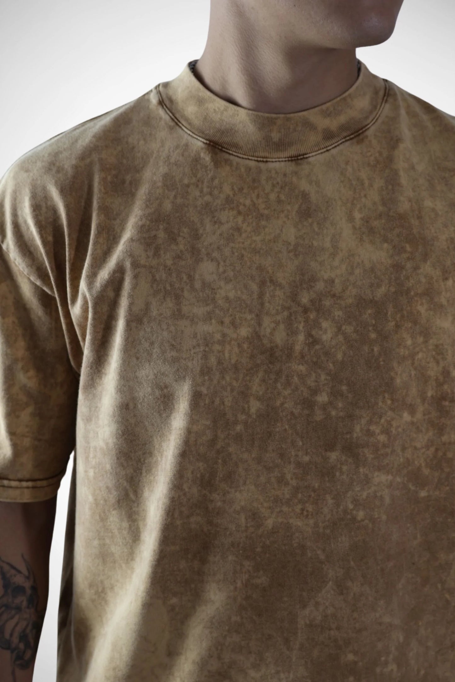 Camiseta Básica Oversize Acid Wash Amarilla