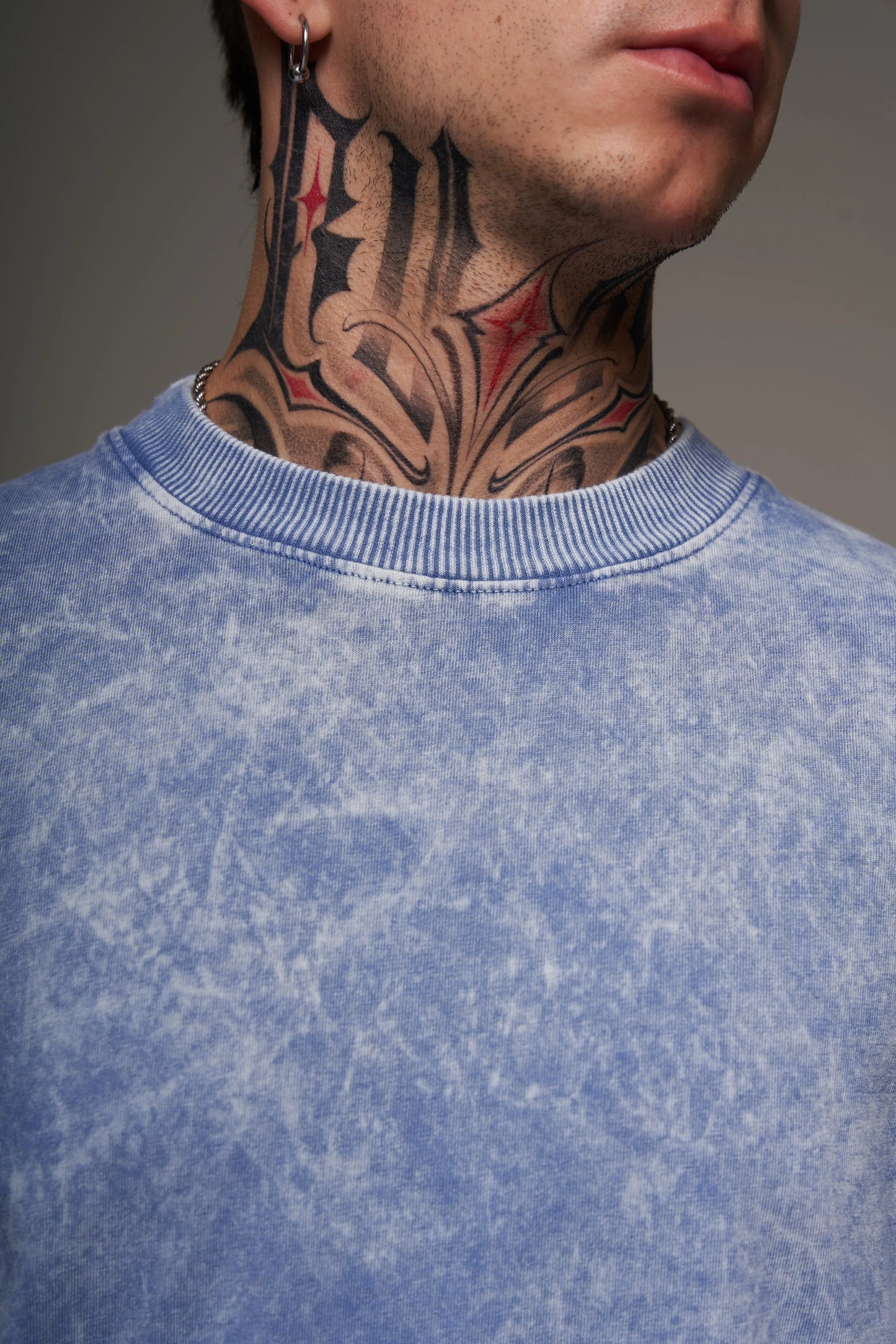 Camiseta Básica Oversize Acid Wash Azul Oscuro