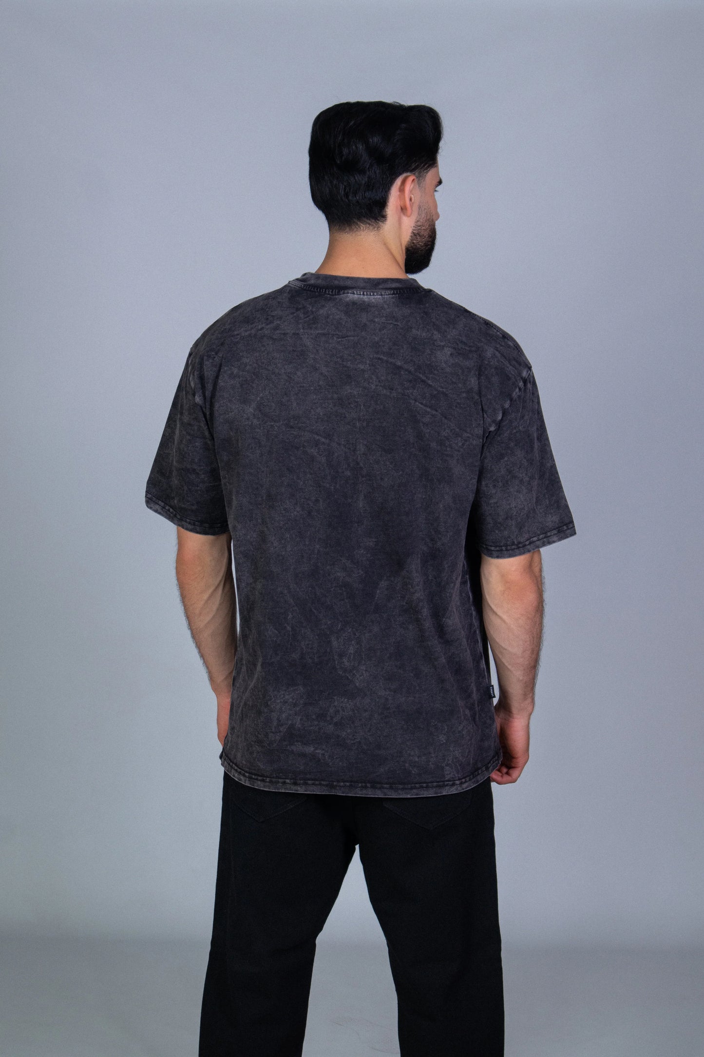 Camiseta Básica Oversize Acid Wash Gris Oscuro