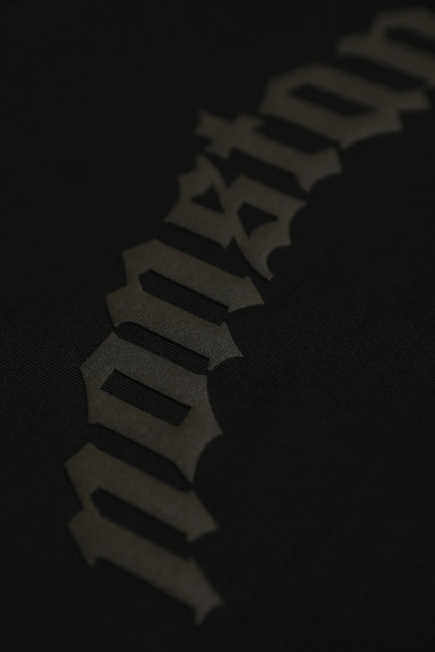 Camiseta Regular Negro Nonstandard