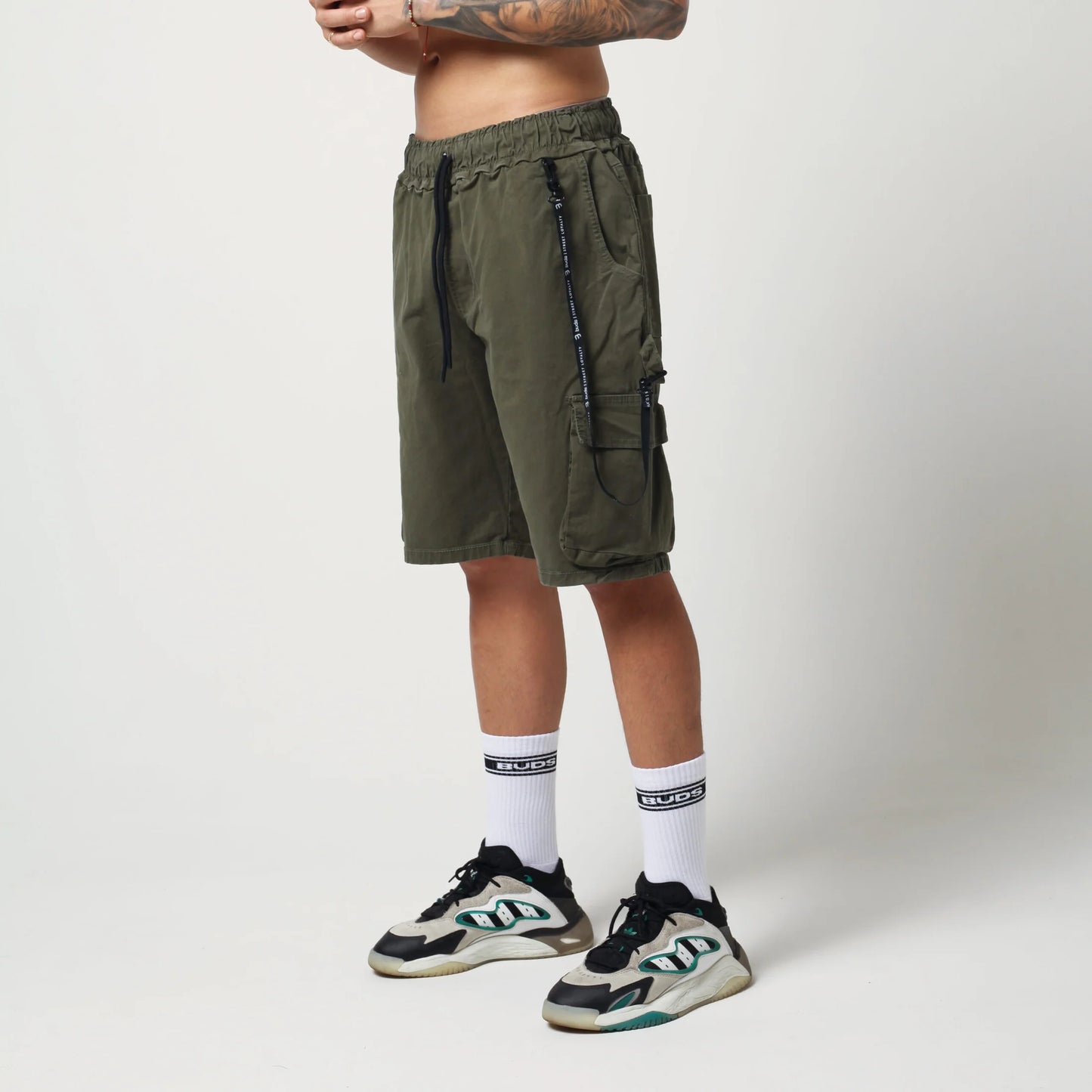 Bermuda Cargo Verde Militar Buds Hiladilla