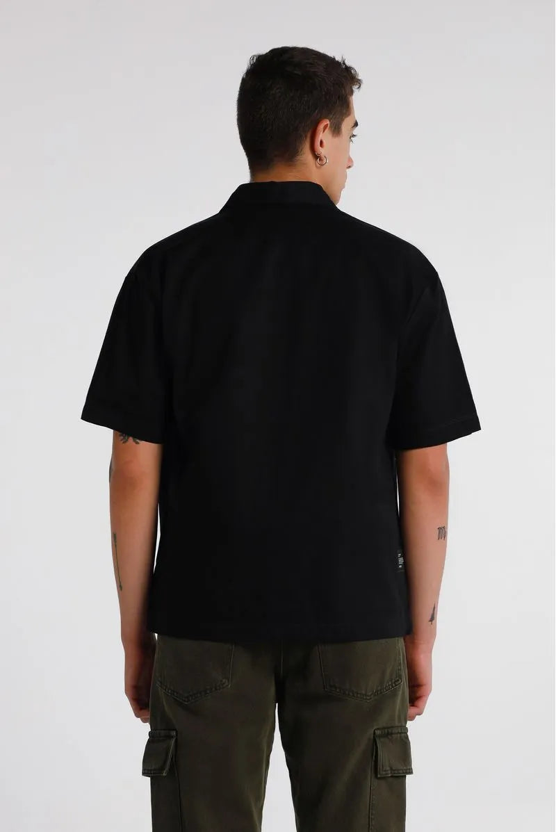 Camisa box fit negro básico