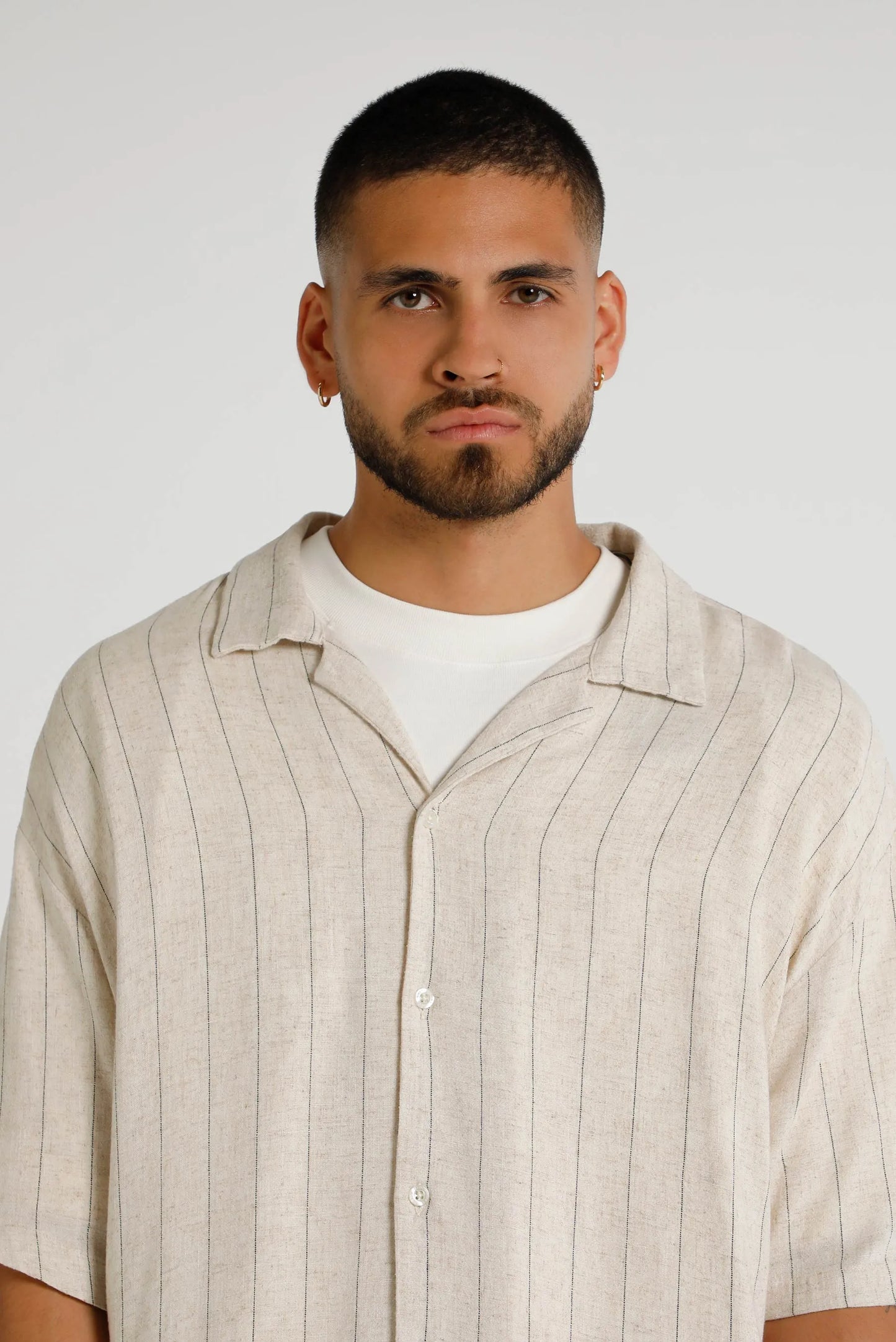 Camisa oversize beige rayas