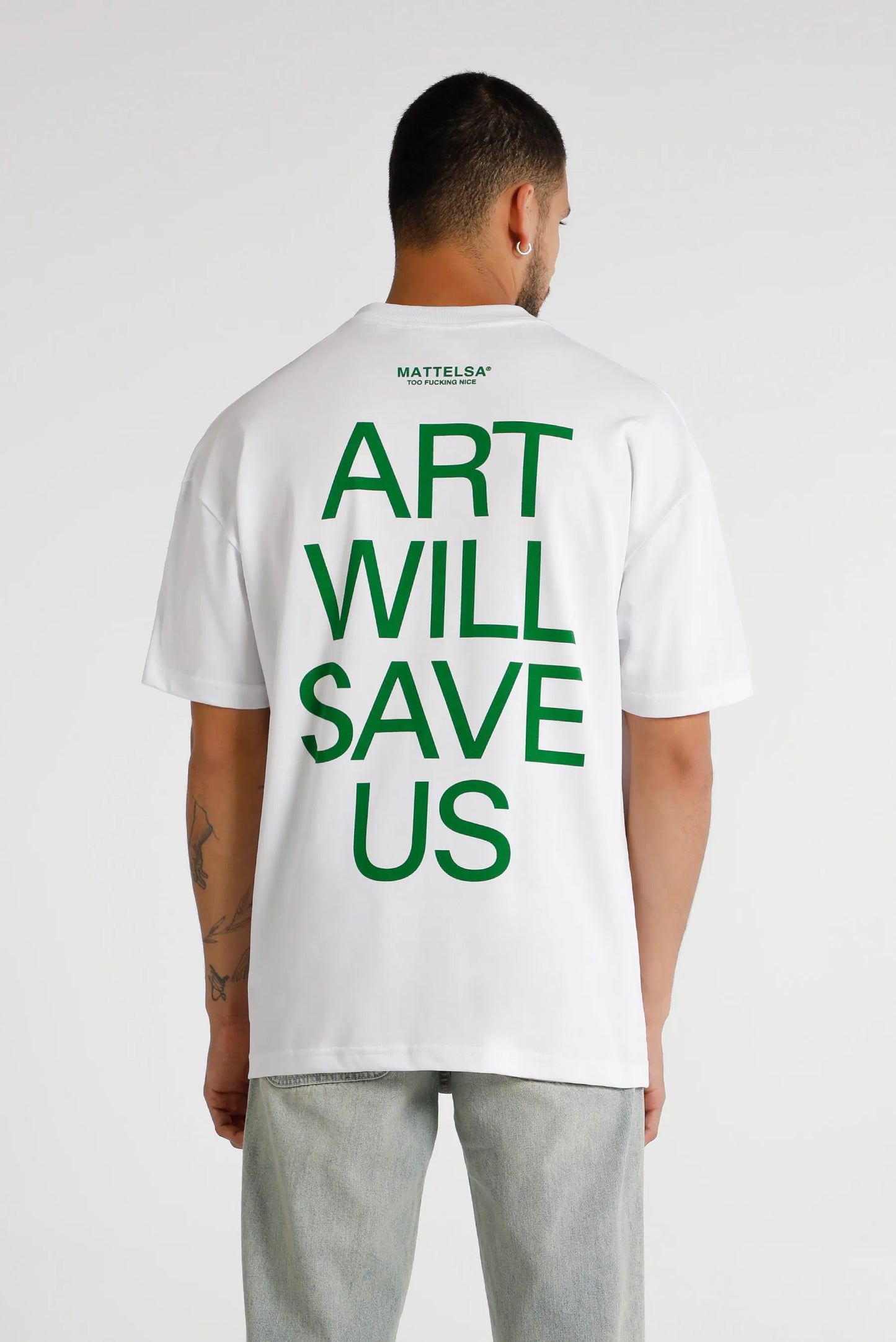 Camiseta oversize blanca ilustración Art
