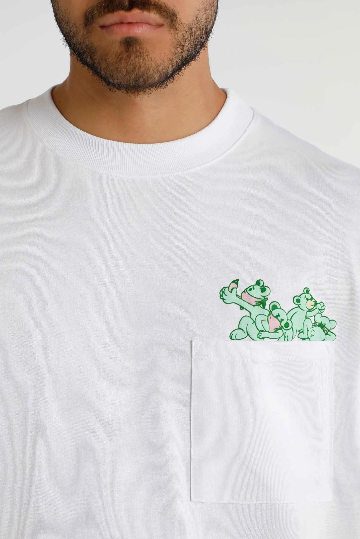 Camiseta oversize blanca ilustración Art