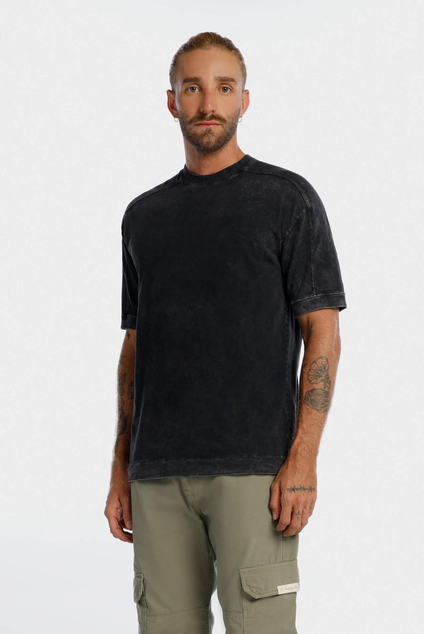 Camiseta Oversize Negro Lavandería