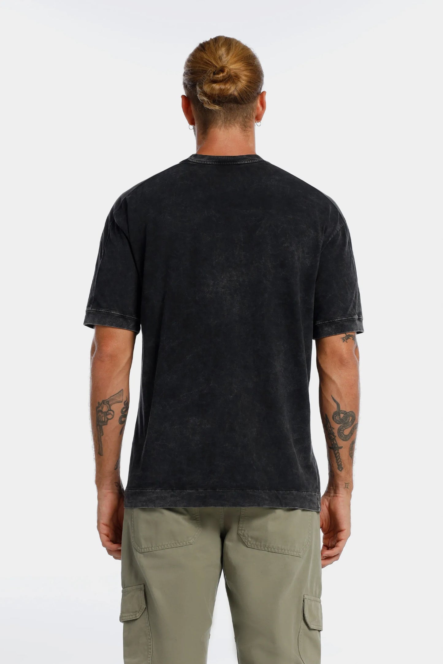 Camiseta Oversize Negro Lavandería