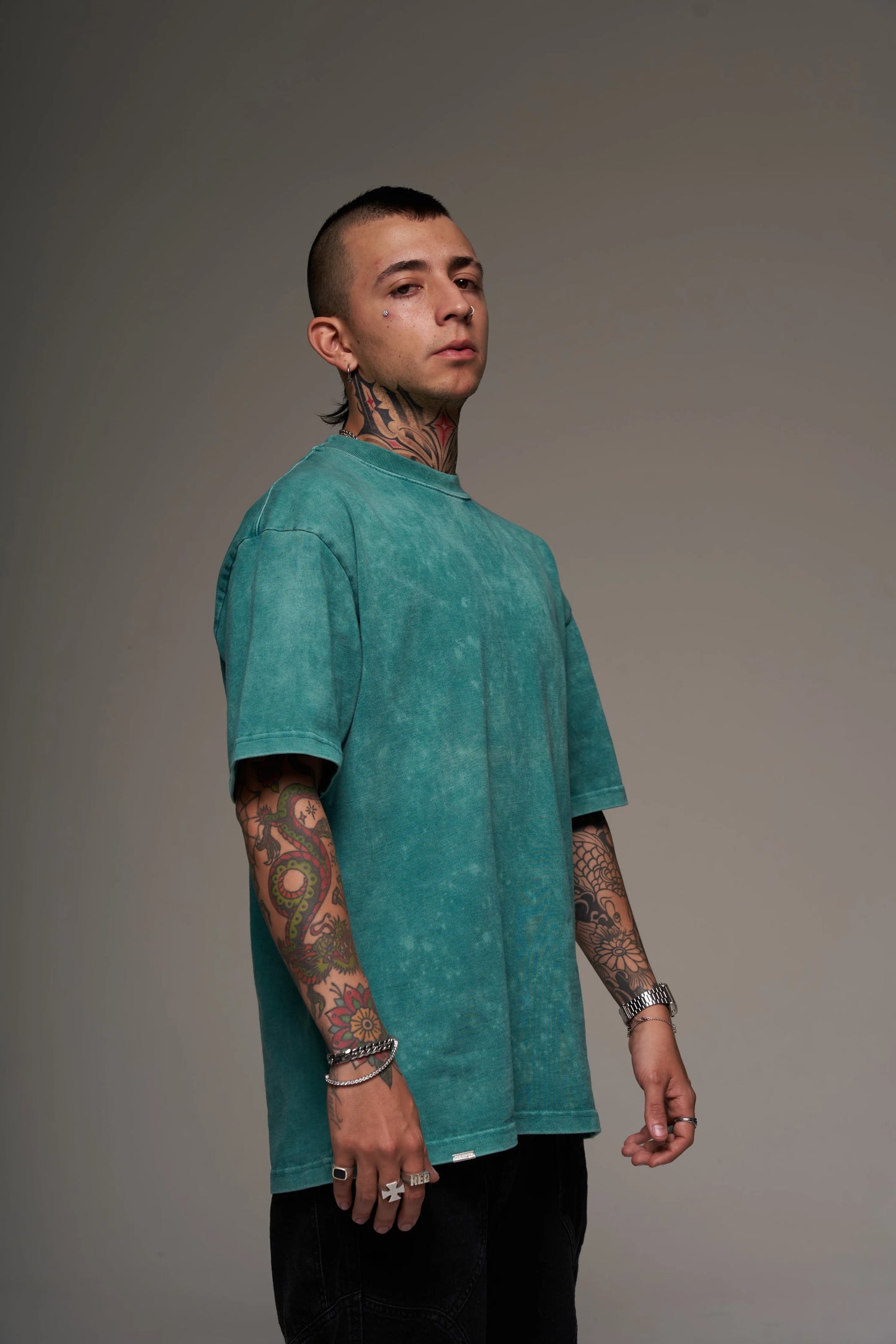 Camiseta Básica Oversize Acid Wash Verde