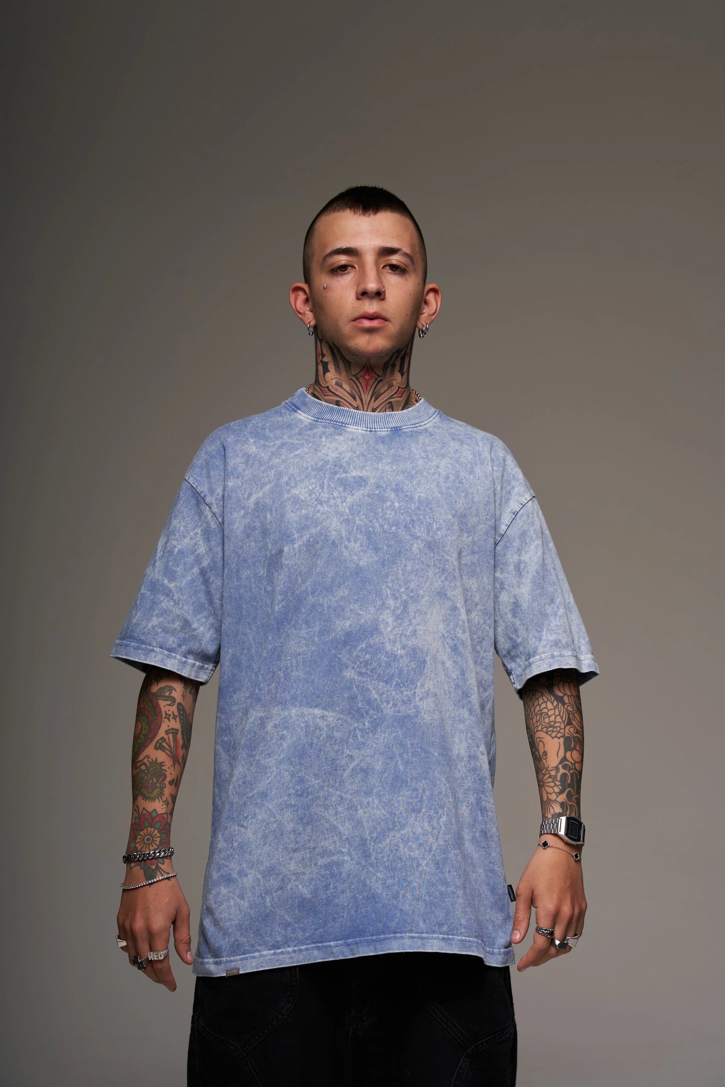 Camiseta Básica Oversize Acid Wash Azul Oscuro