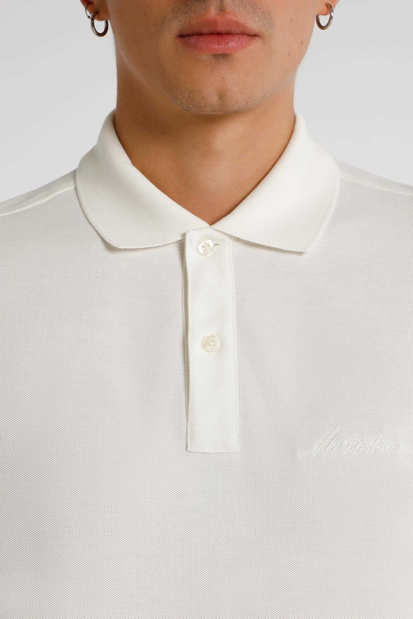 Camiseta polo color marfil