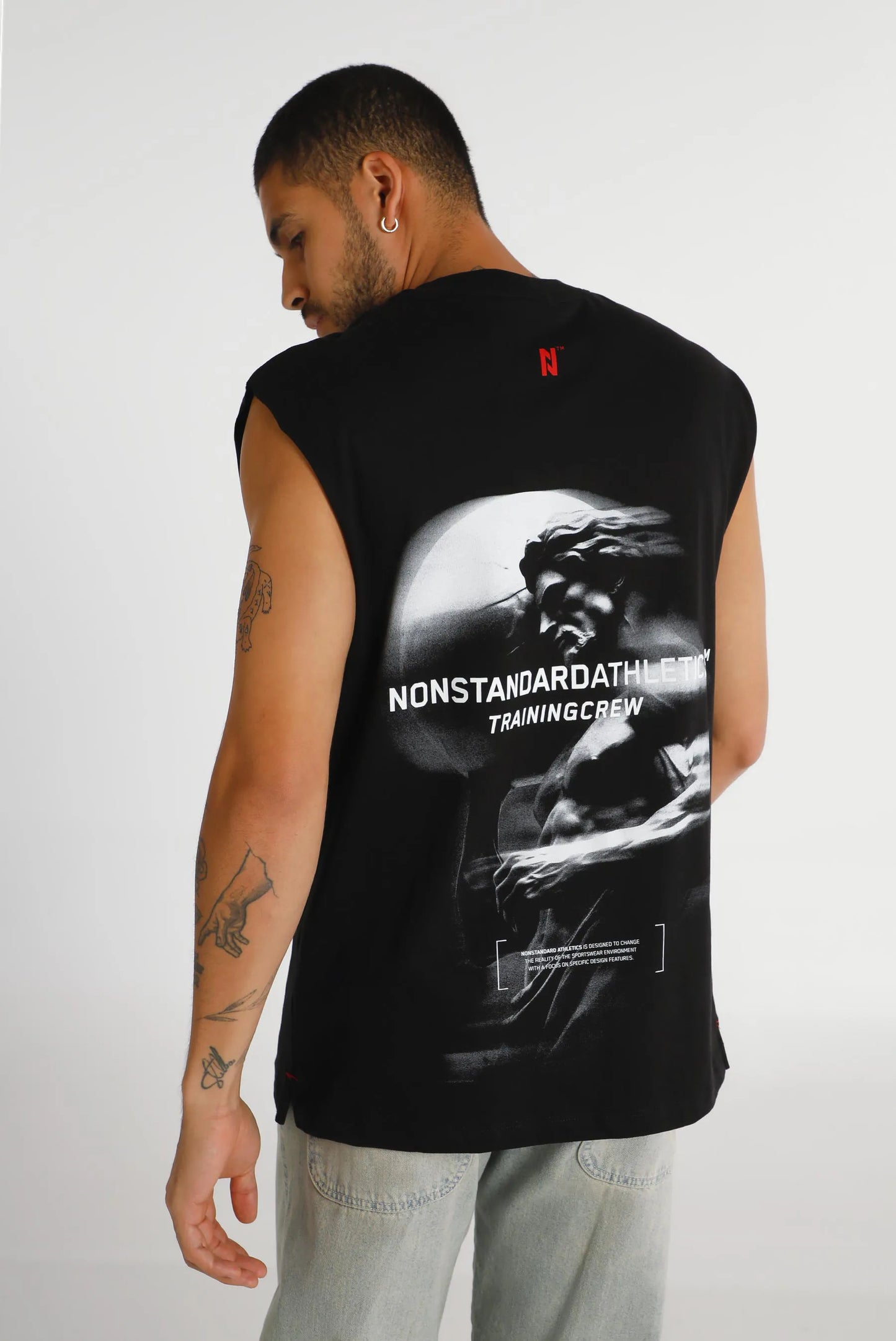 Camiseta tank negro ilustración