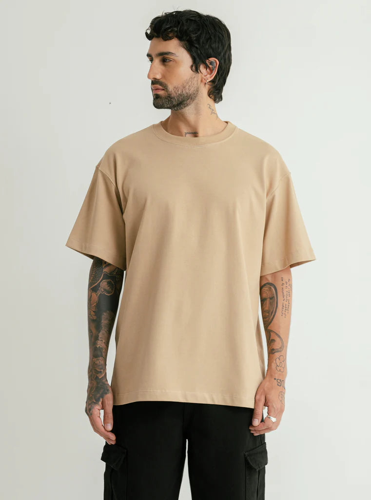 CAMISETA OVERSIZED BÁSICA CAQUI