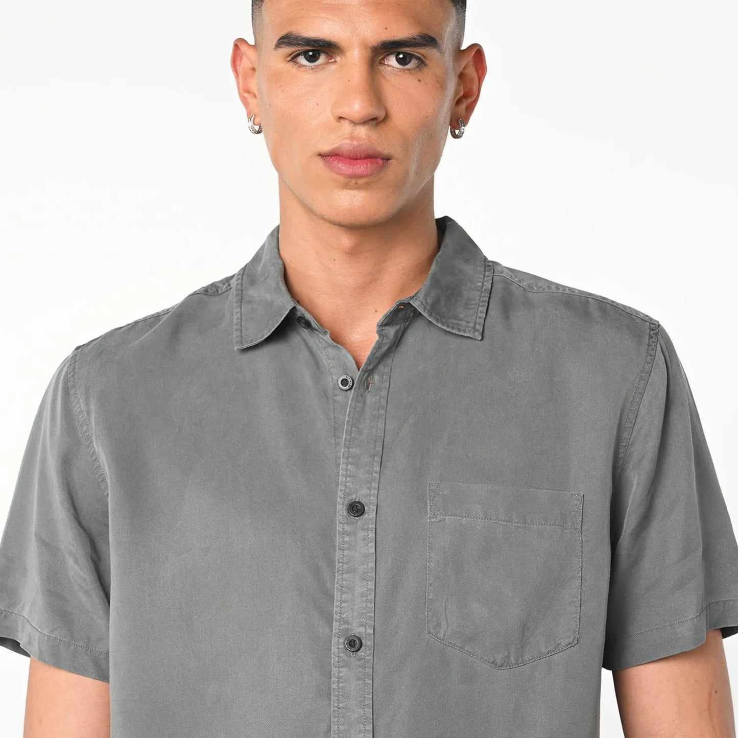 Camisa color verde manga corta Deninlab