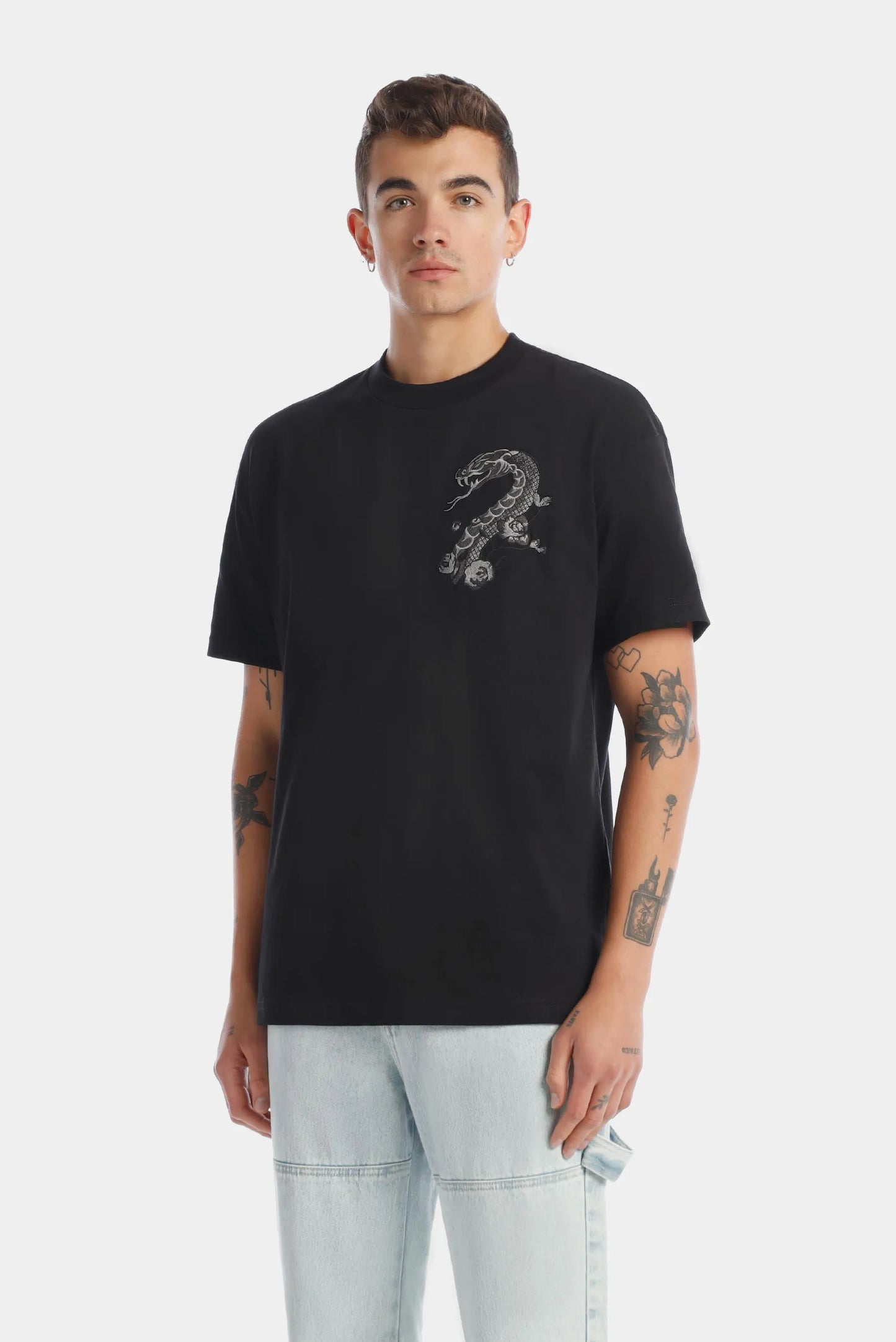 Camiseta Oversize Negro Dragón
