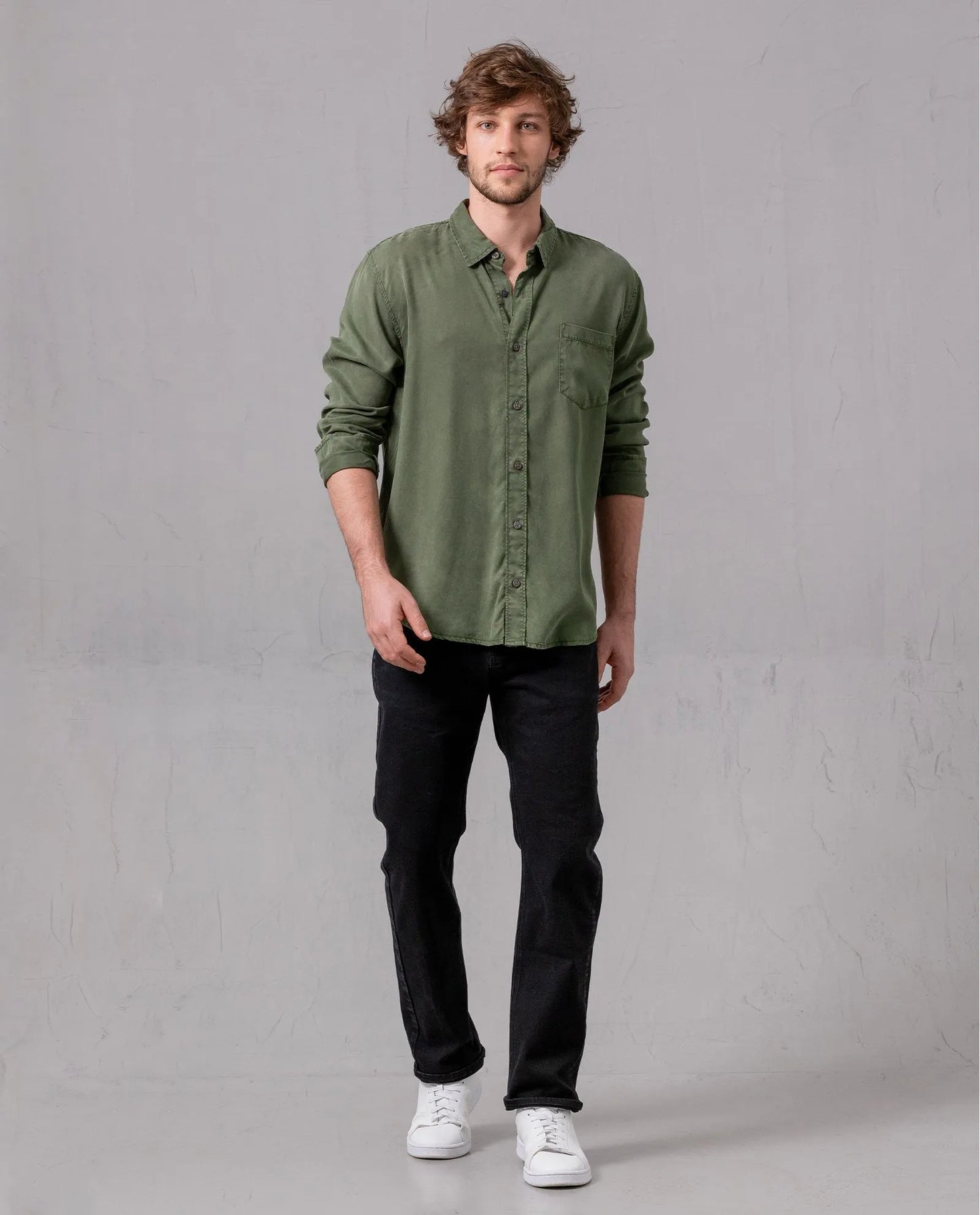 Camisa manga larga para hombre verde