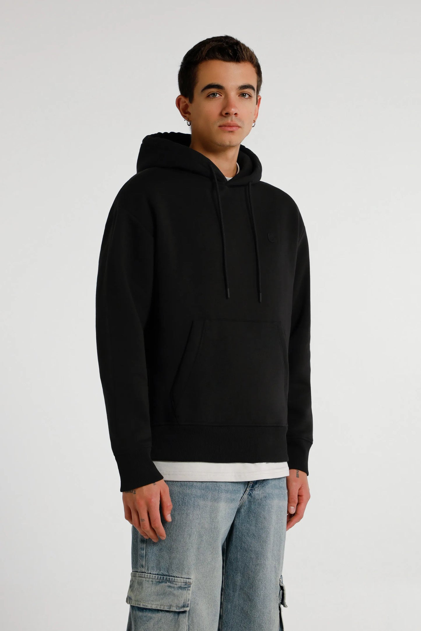 Abrigo tipo buzo hoodie box fit negro