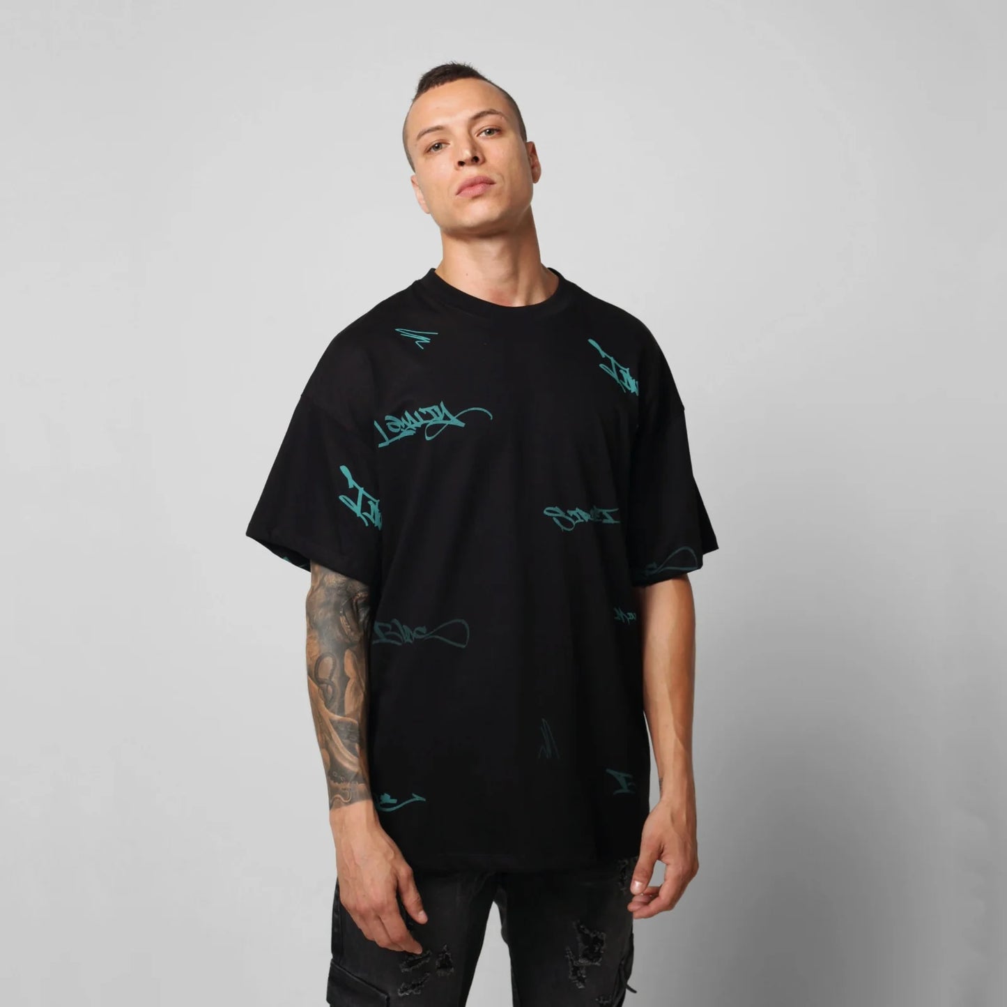 Camiseta Semi Oversize Hombre Alto Gramaje 250G Negra