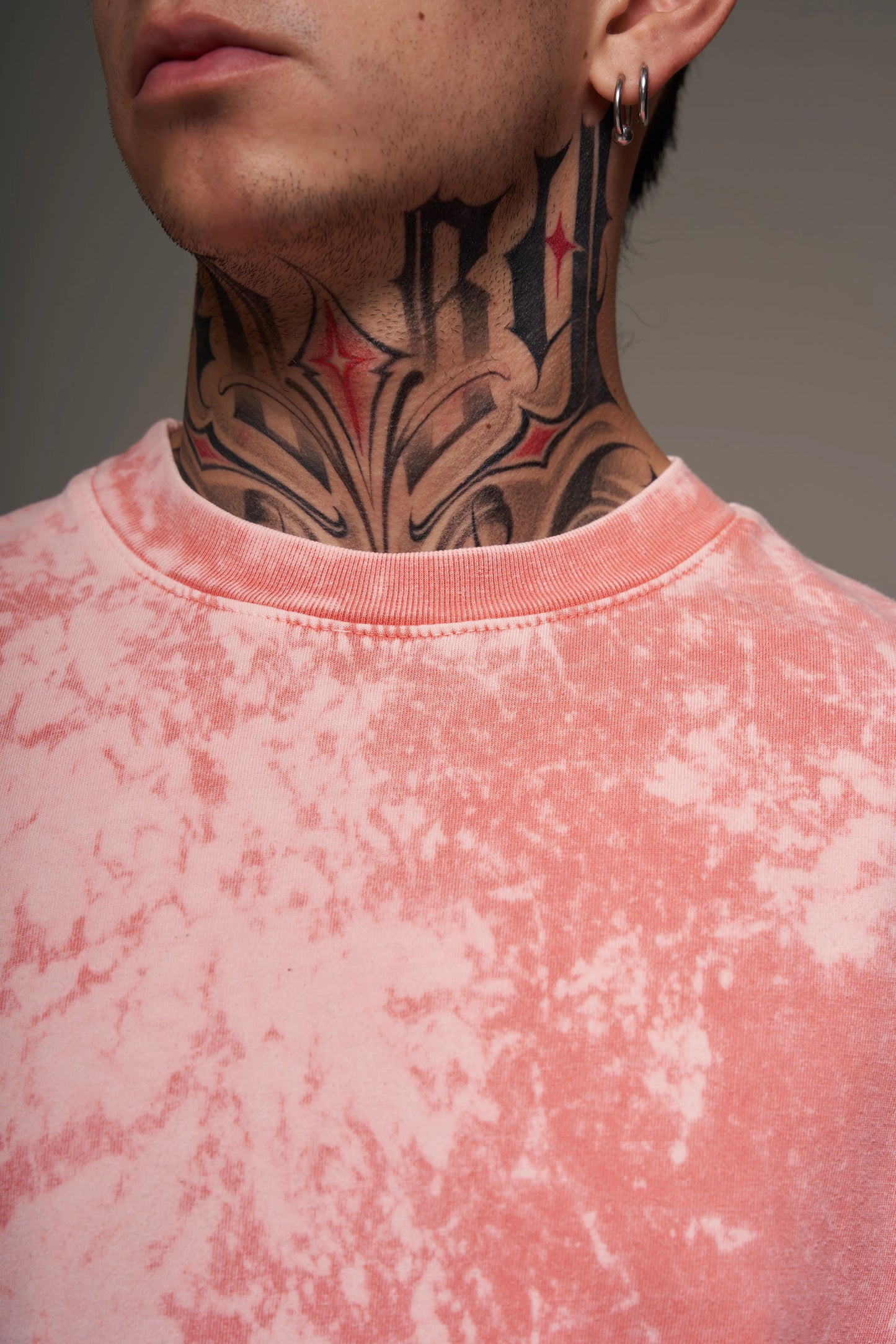 Camiseta Básica Oversize Acid Wash Rosa claro