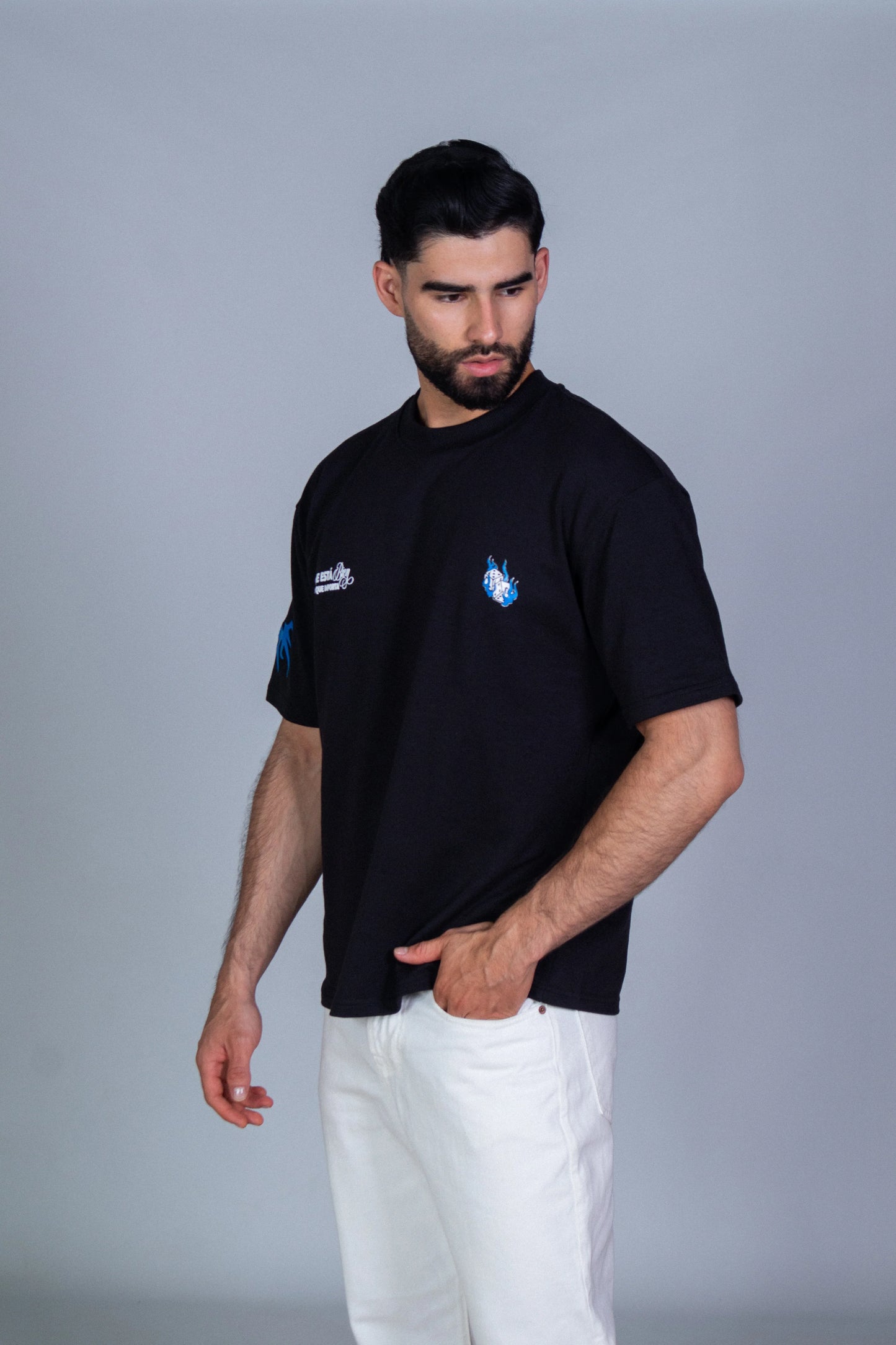 Camiseta Oversize Mi gente esta bien Negro